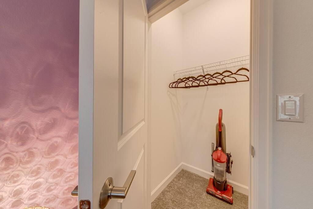 Newly Listed Townhouse Storey Lake, Free Waterpark Kissimmee Esterno foto